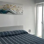 Rifugio Sul Mare בית נופש מרינה די מנקוורסה